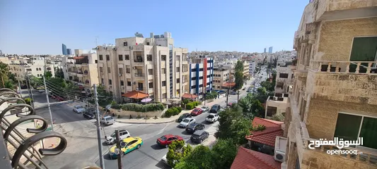  1 شقة طابق 2 قرب سيفوي الشميساني للبيع