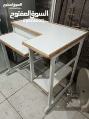  1 طاولة مكتب أو كمبيوتر تفصيل خشب لاتيه 18 بحال لجديد للبيع