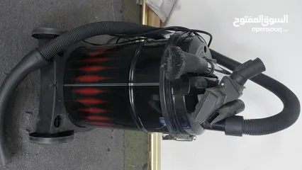  1 Vacuum cleaner