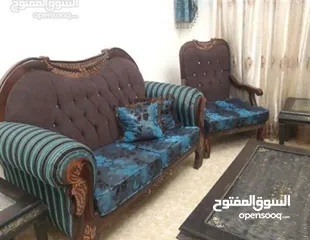  2 كنبايه عدد 7 نظيف جدا