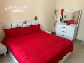  7 غرفه وصاله حمامين بلكونه اطلاله الشارقه التعاون مفروش  مع نت
