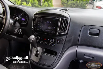  17 Hyundai Grand Starex H1 2018