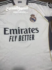  4 بلوزة ريال مدريد الموسم الجديد 2026 بحالة الوكالة نمرة 2XL لم تلبس ولا لبسة