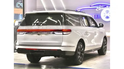  5 LINCOLN NAVIGATOR 2022