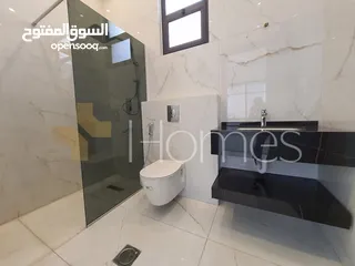  2 شقق ارضية مع مسبح و حديقة للبيع في رجم عميش بمساحة بناء240م