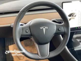  23 Tesla Model 3 2019 long range