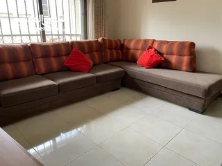  1 كنب زاويه corner بحاله جيده جدا