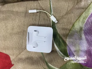  20 آيفون 11-128جيجا بحالة الوكالة.