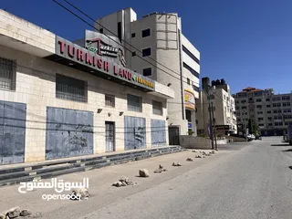  3 قطعة ارض تجاري مع محلات في منطقة مميزة جدا في البالوع للبيع من المالك مباشرة