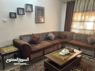  2 اكثر من  طقم كنب