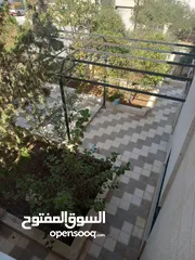  3 بيت مستقل طابقين شبه فيلا للبيع