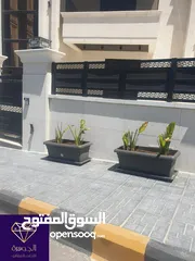  3 طابق اخير مع روف دوبلكس فاخر لم يسكن لقطه وبسعر مغري جداااا عرض خاص ع اخر شقة أرقى مناطق عرقوب خلدا