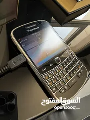  4 Blackberry ( Bold ) 9900