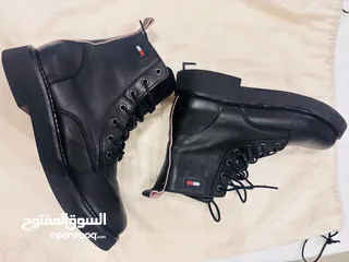  4 Tommy Hilfiger women boots