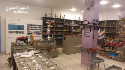  4 خشب ديكور لمحل اراجيل بحالة ممتازة للبيع