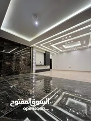  12 بالاقساط شقق فاخرة 220م في دير غبار – إطلالة – تدفئة تحت البلاط – تشطيب فيلل