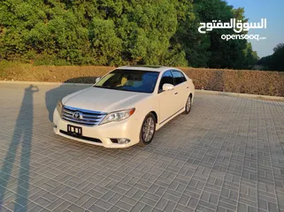  10 Toyota Avalon  2011 gcc Limited full opstions