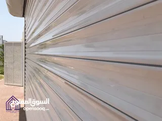 4 شوامخ الخليج تقدم ابواب اوفر هيد الأتوماتيكية مقطعي باسعار خاصه