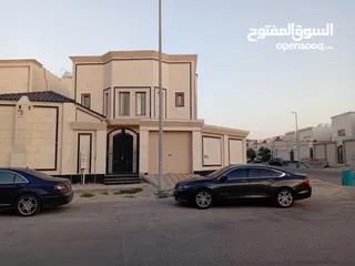 1 فيلا للبيع بناء شخصي