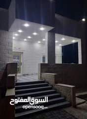  1 بيت للبيع في الرمثا حي الزهور
