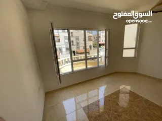  16 عمارة للبيع فل عقبة تاسعة جمعيات شقتين كل شقة 200 متر+ تسوية 80 متر بسعر مغري مساحة الارض 476