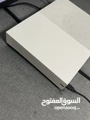  2 جهاز xbox one s مستعمل بحاله الجديد للبيع بسعر حرق فقط 750 للتواصل على الخاص