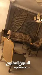  11 طقم صالون كامل للبيع بحالة ممتازه
