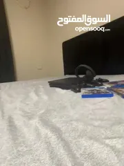  4 Ps4 pro + ايدتين للبليسيشن + سماعة بلوتث +الشاحن+للبليستيشن+ 4 سديات ومن ضمنهم العبة الشهيرة Gta5