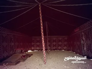  4 خيم شعر تراثيه  مساحة 8م×4م ويوجد مساحات أخرى حسب الطلب  خيم جديده لا يوجد مستعمله