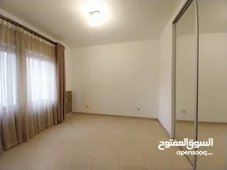  3 شقة غير مفروشة للإيجار 200م2 ( Property 18960 )-175072801