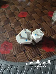  1 شواحن ايفون اصلية