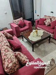  2 غرفة جلوس للبيع بسعر 300