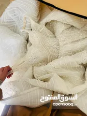  3 بدلة عرس لون ابيض