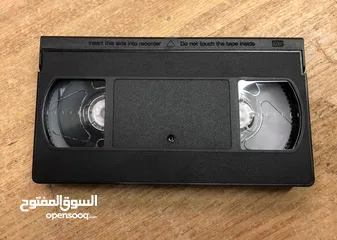  3  اشرطة الفيديو كاسيت VHS   تحويل الى ديفيدي و فلاشة على شاشة السامسونج ال 42 انش