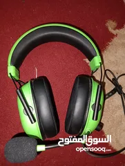  2 Razor headphone shark V2 green wired rotates microphone 360°  used for 1week brand new  serious buye