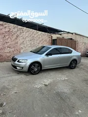  4 سكودا اوكتافيا 15 اصل مطور 1.6 جير عادي
