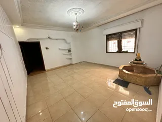  2 شقة للبيع في جبل الزهور الاسكانات خلف مسجد خليل السالم