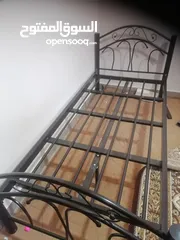  1 تختين للبيع