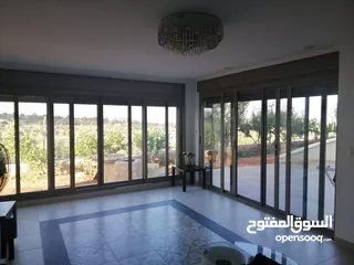  13 فيلا سكنيه بالسلط للبيع زي وادي الحمامرة واصل جميع الخدمات ومنطقة هادئة قريبة من الاسواق