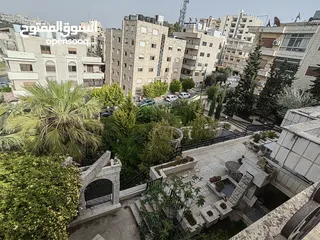  2 فيلا للبيع بمساحه حديقه كبيره و البيع بسعر الأرض