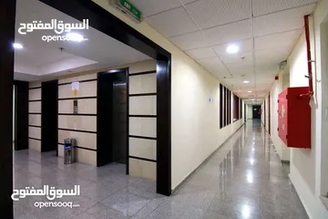  10 مكتب 410م للبيع في مجمع الحسيني التجاري - شارع زهران ( بين السابع و الثامن )