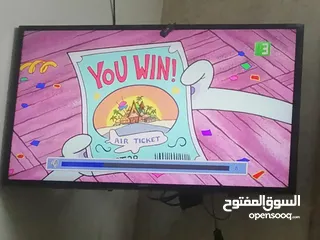  2 شاشه مستخدمه للبيع نوع سمكس استخدم سنه واشهرين