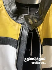  3 Jacket GUEES very good condition orginal/ جاكيت جيس جلد اصلي