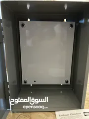  3 لوحة كهرباء نوع HUBBELL / WIEGMANN  للبيع