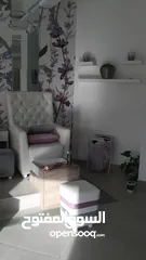  18 .صالون للعناية بالاظافر و سبا    .                          .Nails Spa &More .