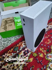  4 اكس بوكس سيرس اس نضافه 100/100 البلي لا مفتوح ولا مصلح البلي صارله عندي شهر وغراضه كامله 350