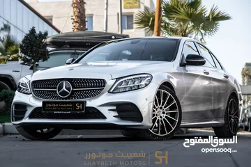  17 Mercedes C200 2019 Mild hybrid Amg kit Night Package