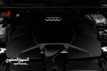  13 Audi Q8 S-LINE