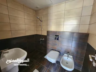  18 شقة للبيع في منطقة الدوار الخامس - REF : 14524