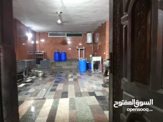  9 معمل اجبان أو مخللات